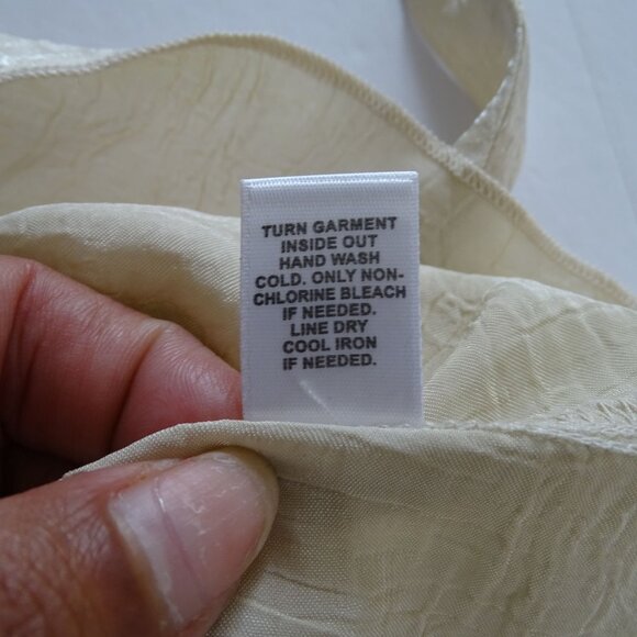 Cato Gold Tunic Blouse Woman Size 14W 16W Beaded Neckline Tie Waist Short Sleeve - Picture 6 of 8